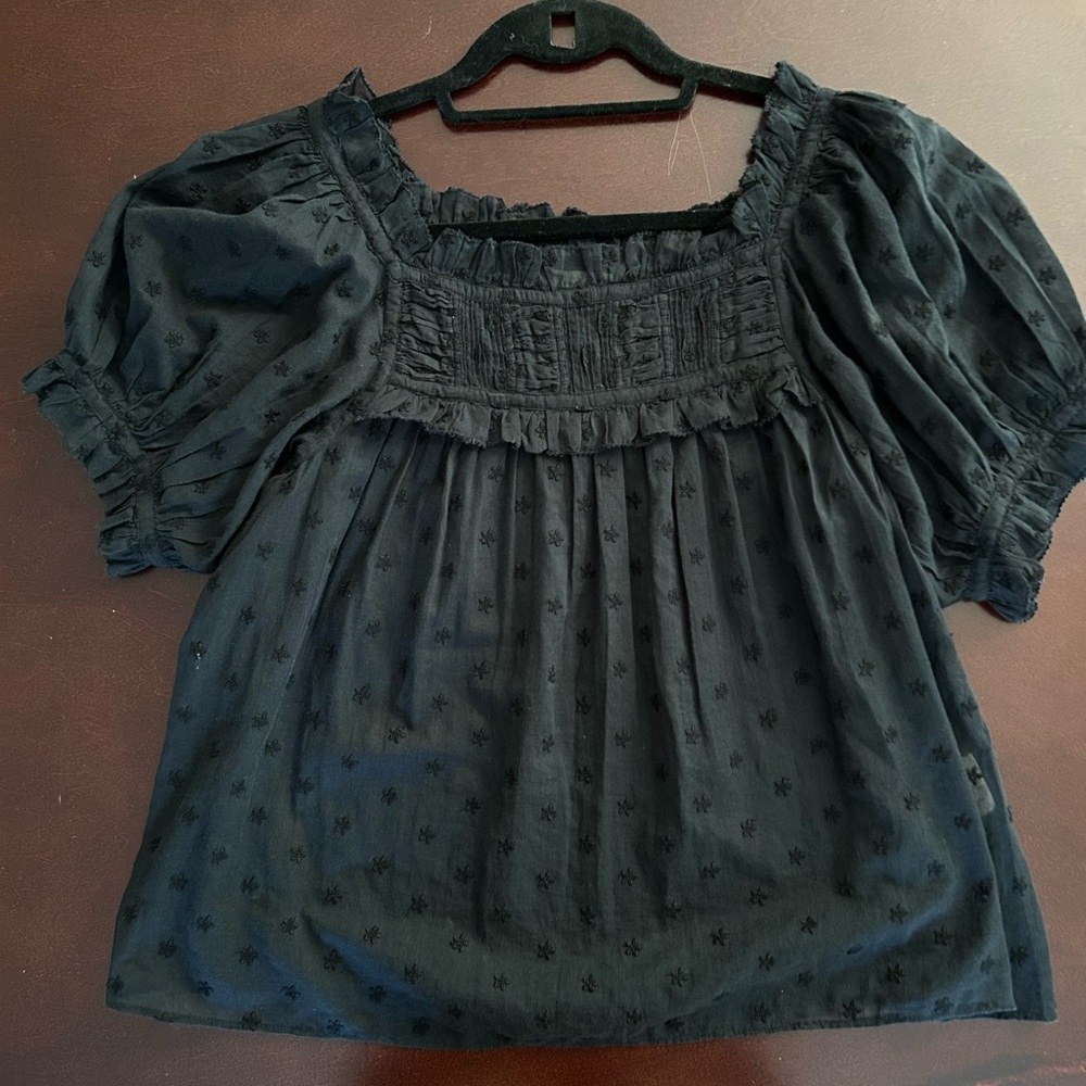 Doen Black Puff Sleeve Blouse